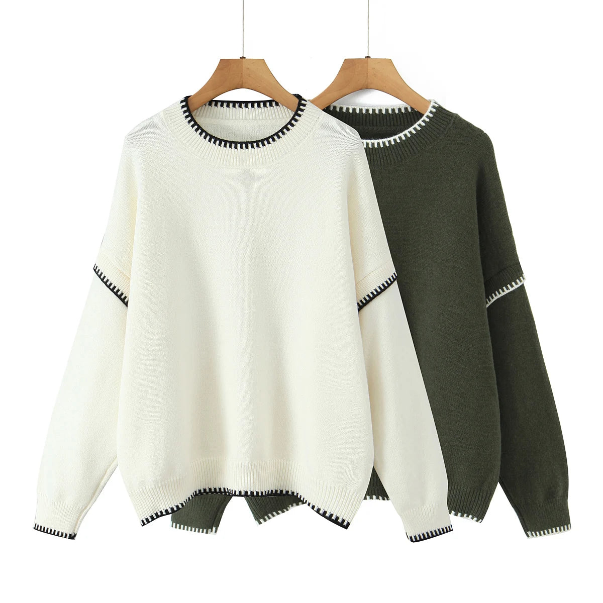 Winter Luxe Contrast Knit — Effortless Chic Pullover Sweater